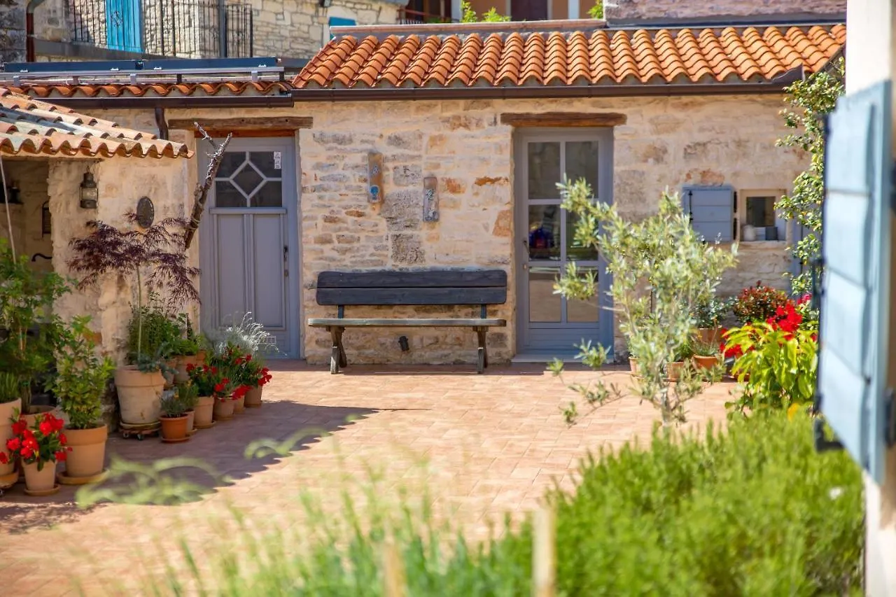 Villa Folirantica Svetvincenat Croatia