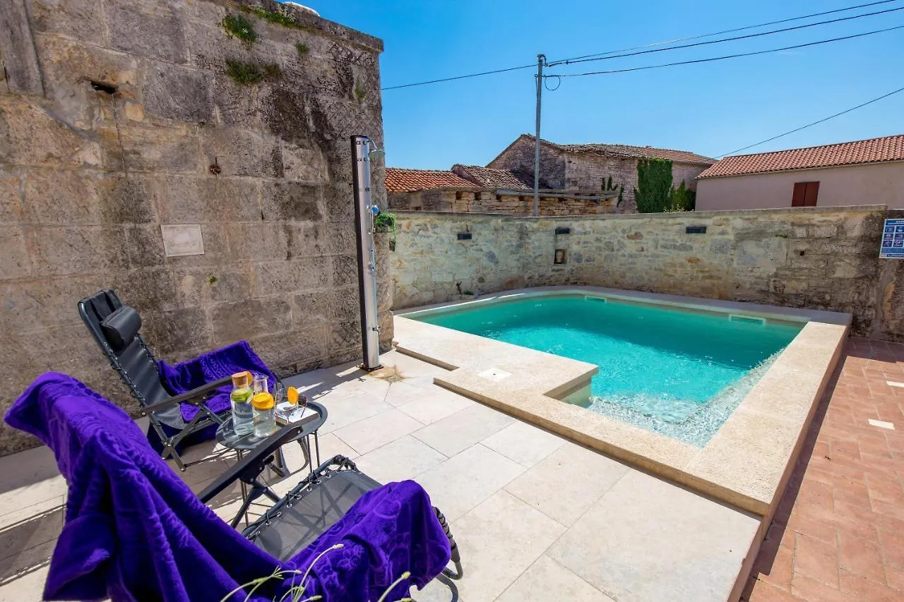 Villa Folirantica Svetvincenat