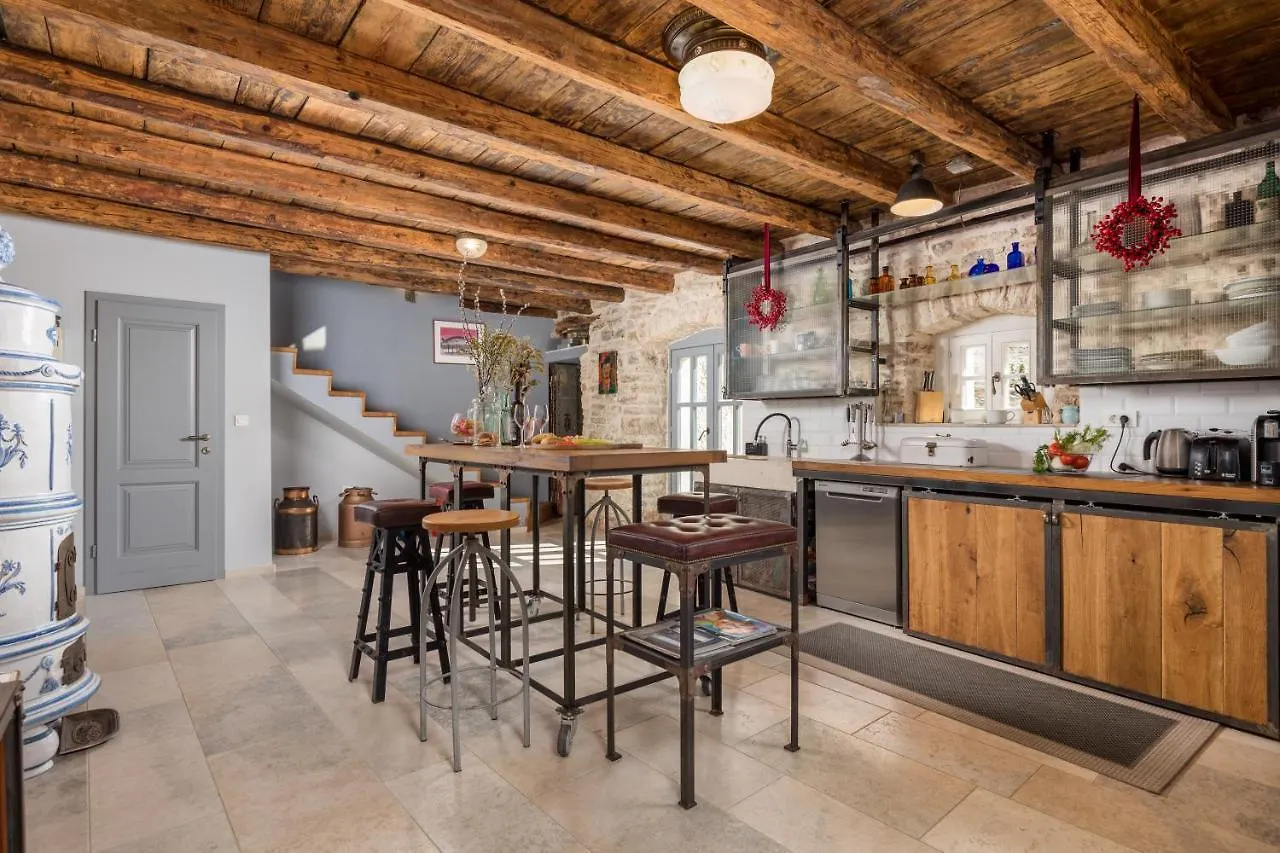 Villa Folirantica Svetvincenat 0*,  Croatia