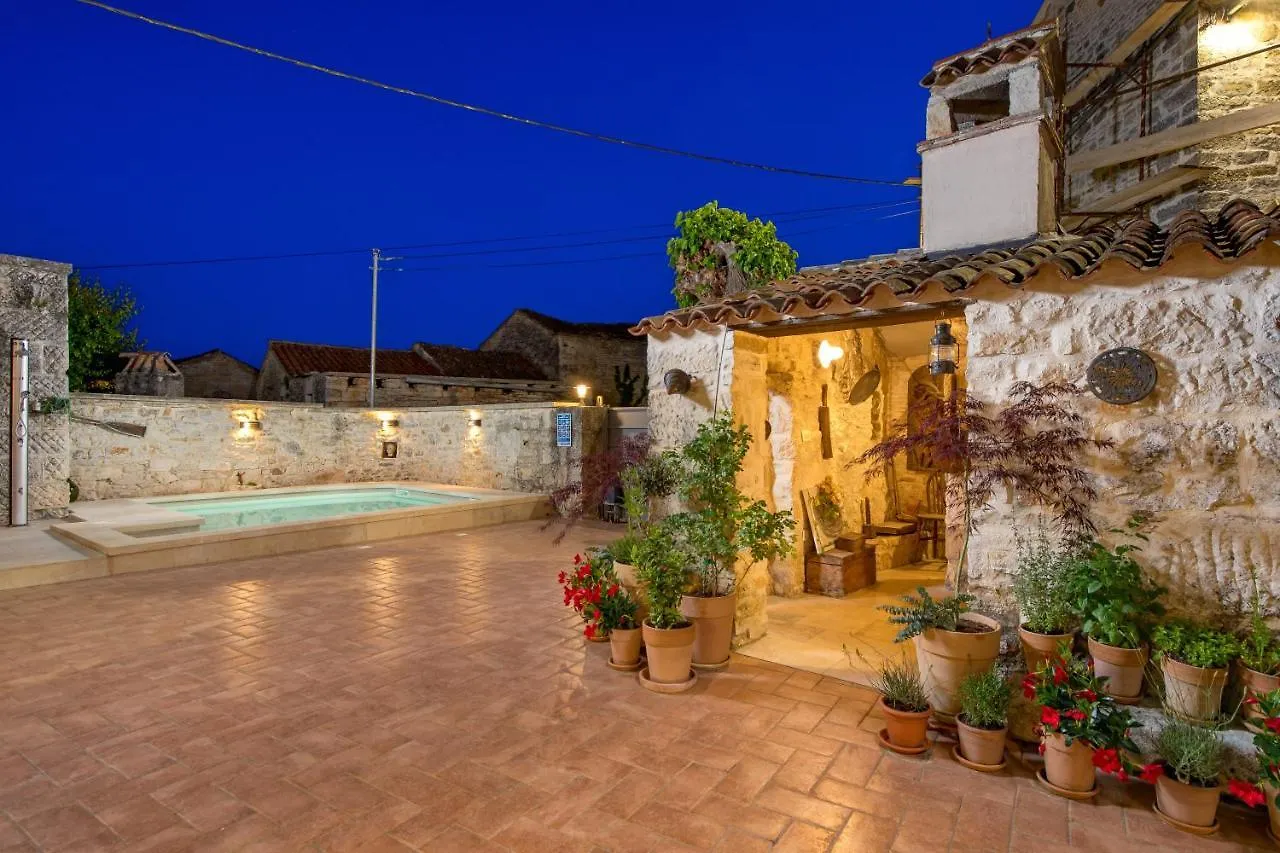 Villa Folirantica Svetvincenat